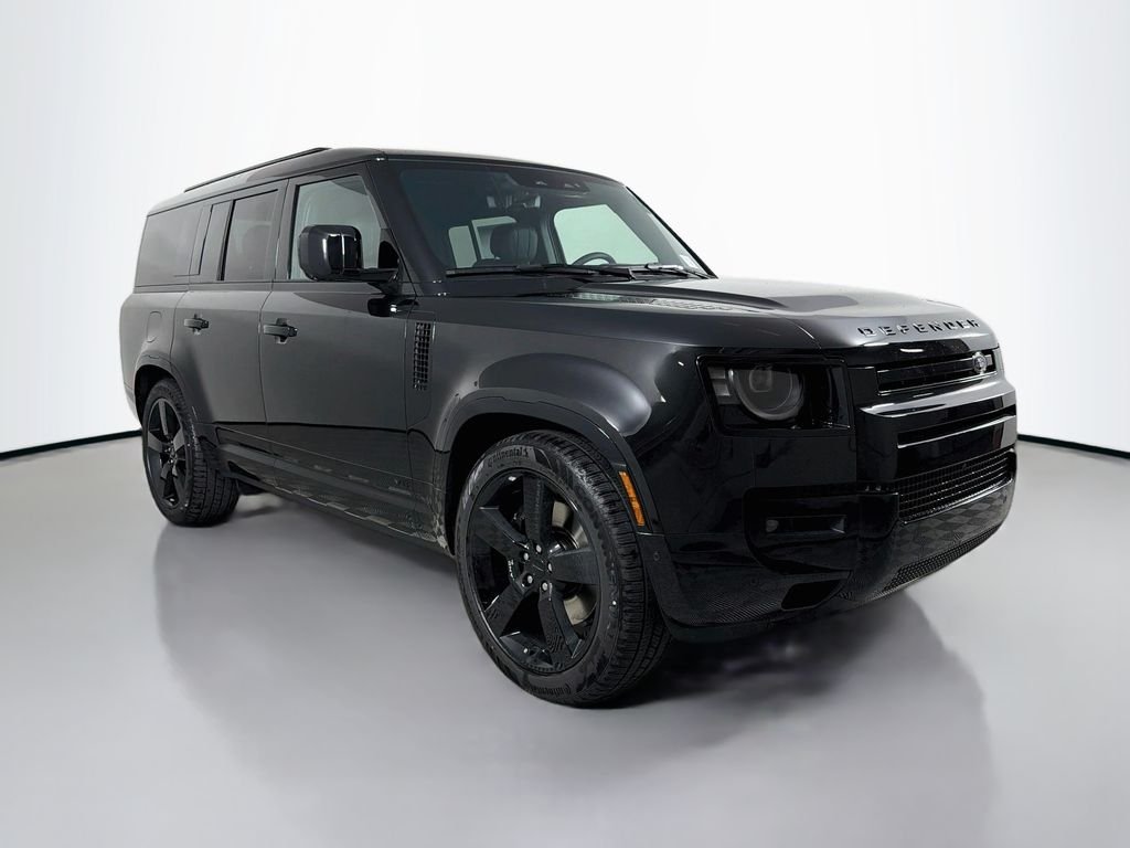 New 2026 Santorini Black Land Rover V8 image 3