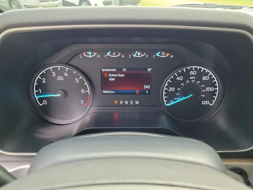 Used 2022 Oxford White Ford XL image 31