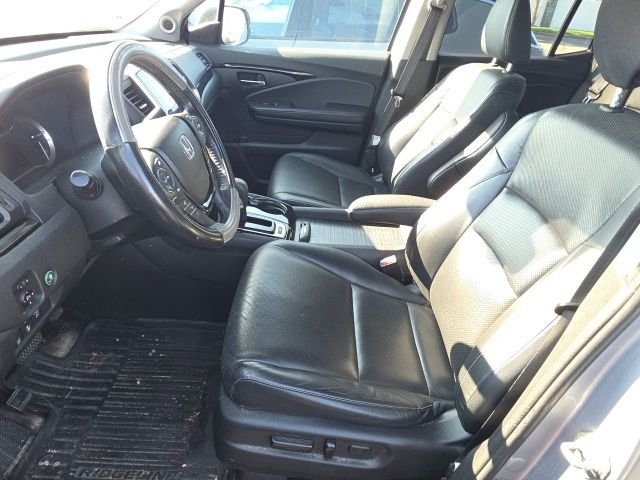 Used 2018 Lunar Silver Metallic Honda RTL-E image 9