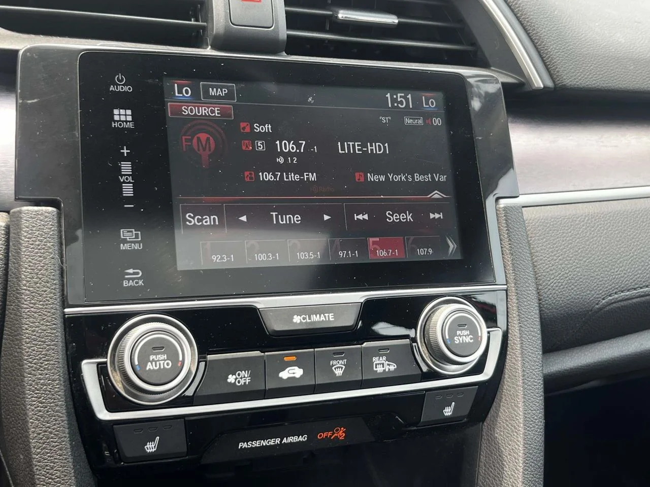 Used 2016 Red Honda Touring image 36