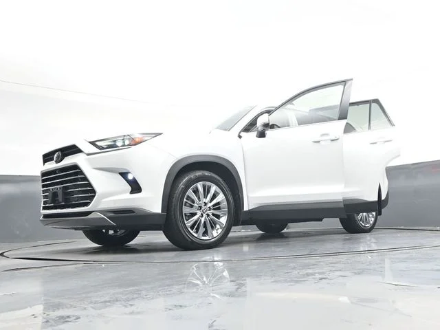 Used 2024 Beige Toyota Platinum image 47