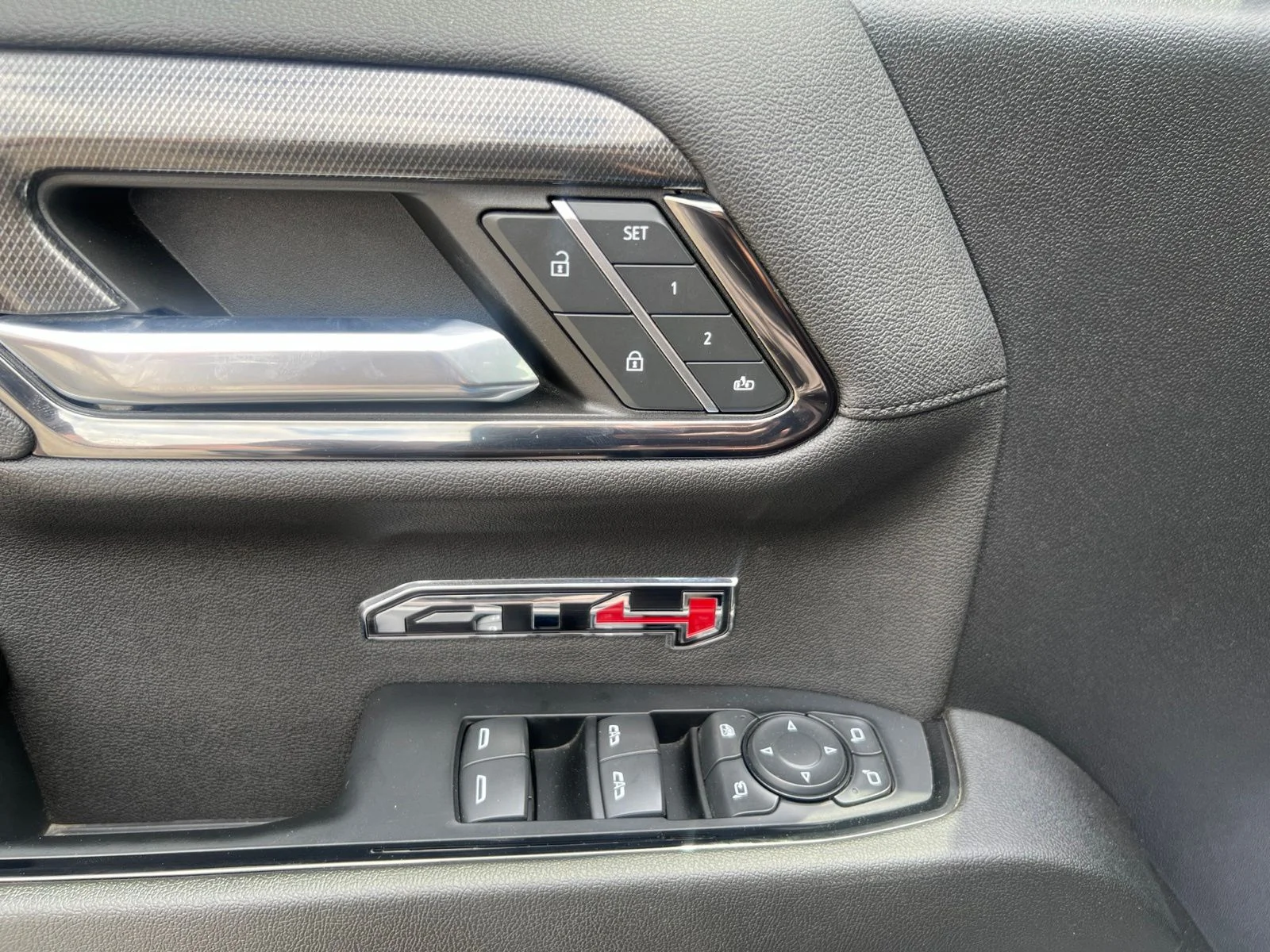 Used 2024 Blue Metallic GMC AT4 image 27