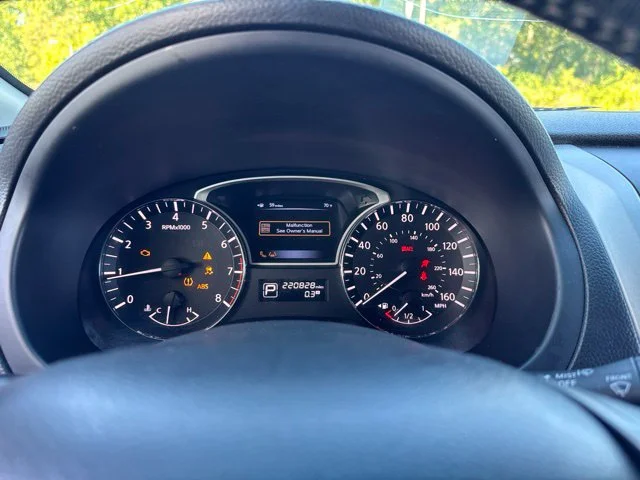 Used 2013 Gray Nissan 2.5 SL image 26