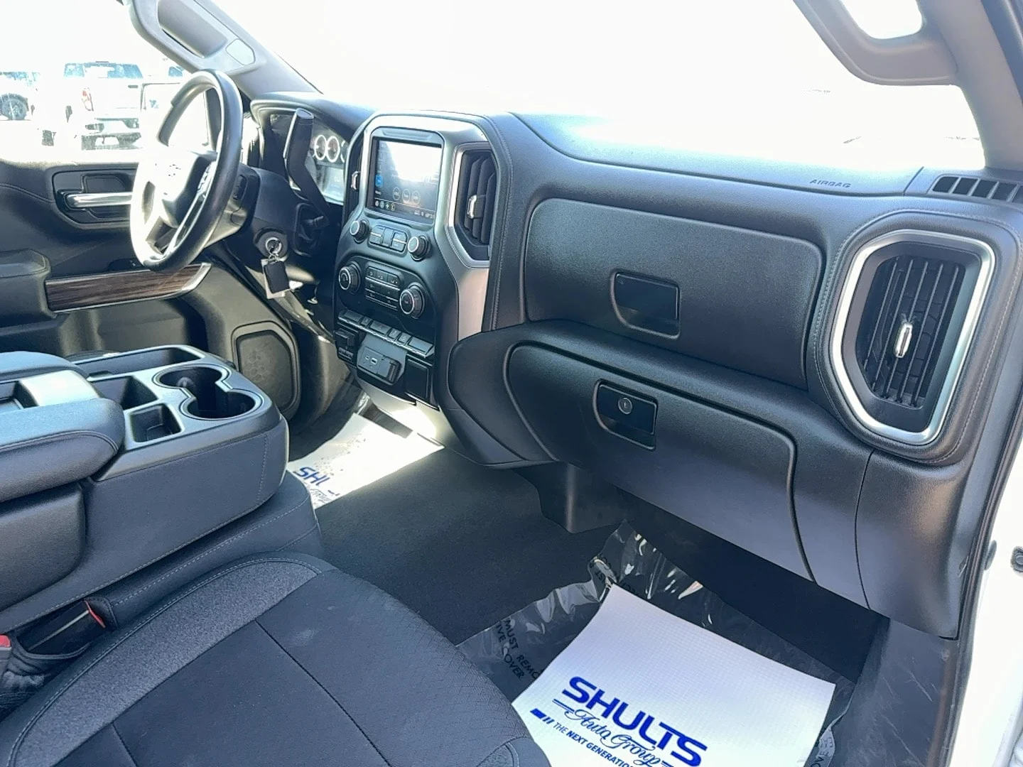 Used 2019 White Chevrolet LT image 22