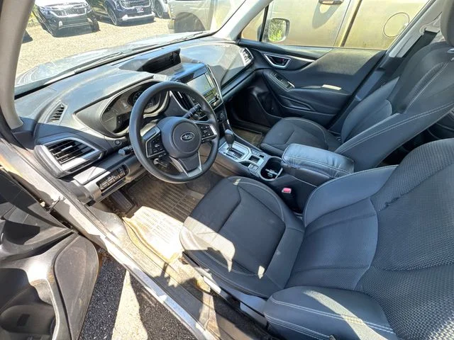 Used 2021 Silver Subaru Base image 8