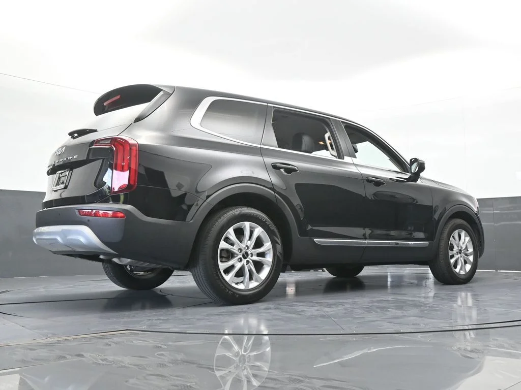 Used 2022 Ebony Black Kia LX image 63