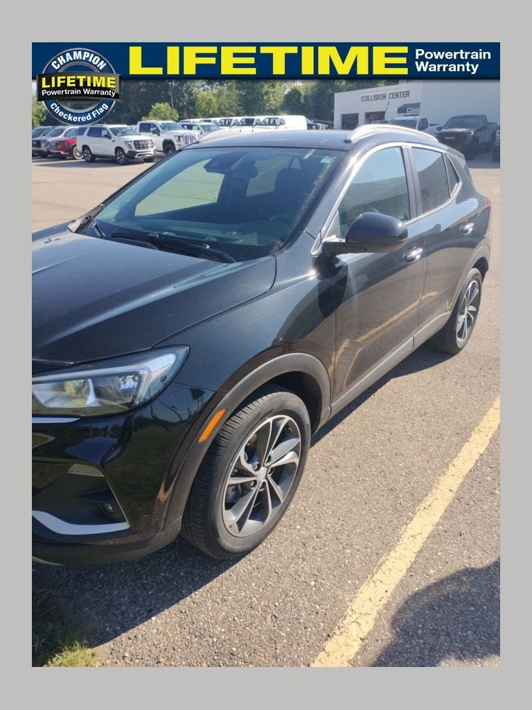 Used 2023 Ebony Twilight Metallic Buick Select image 1