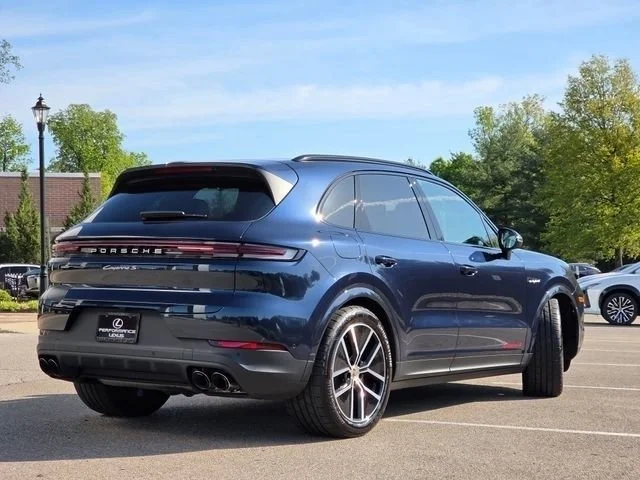 2025 Porsche Cayenne S E-Hybrid - Photo 24
