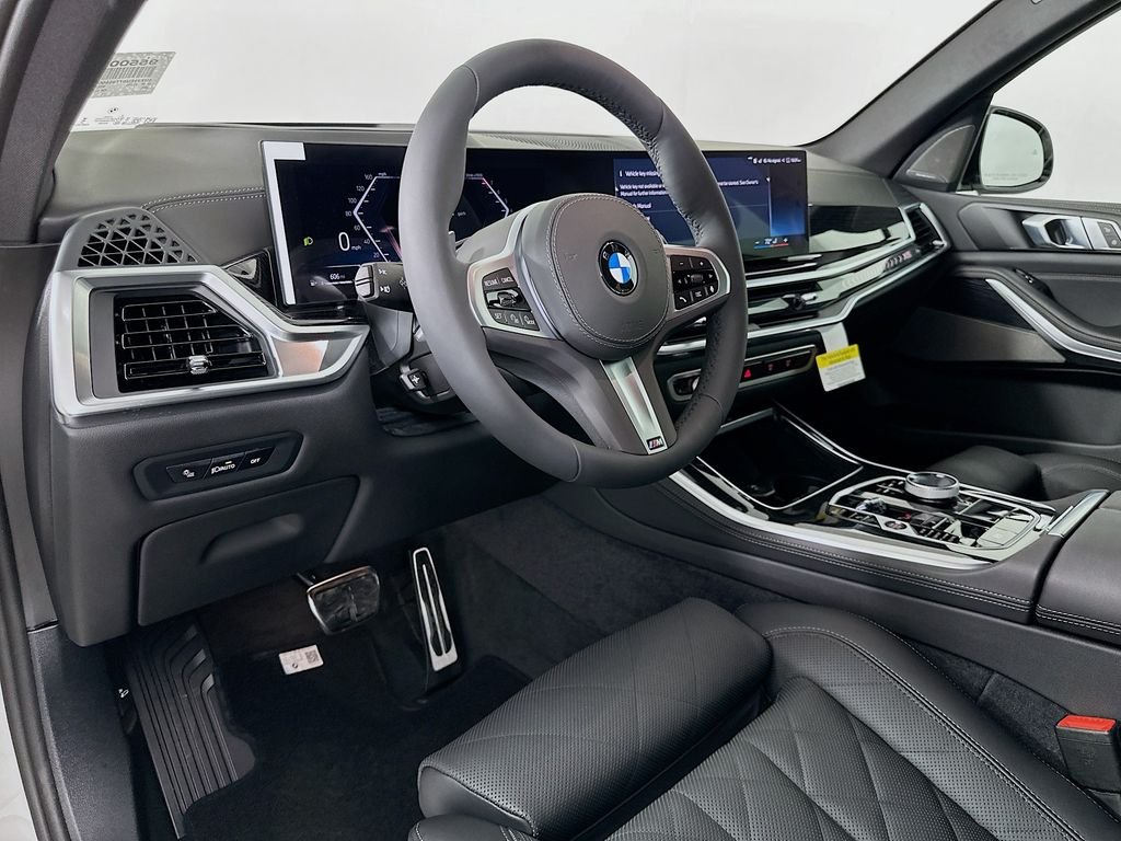 New 2026 Mineral White Metallic BMW xDrive40i image 9