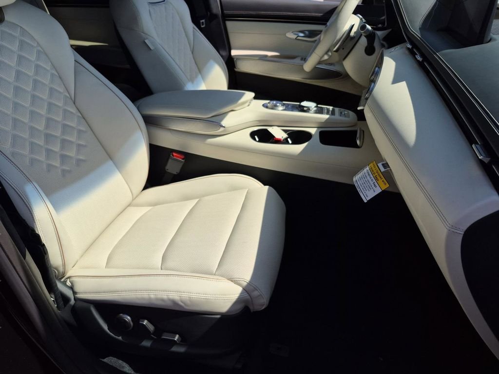 2025 GENESIS GV70 Advanced - Photo 22