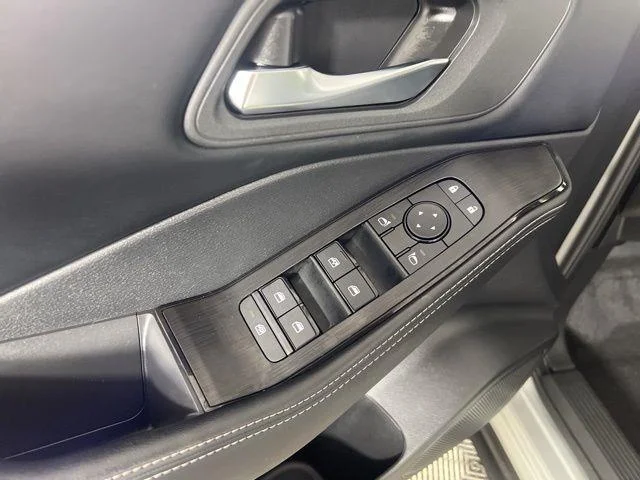 2025 Nissan Rogue SV - Photo 15