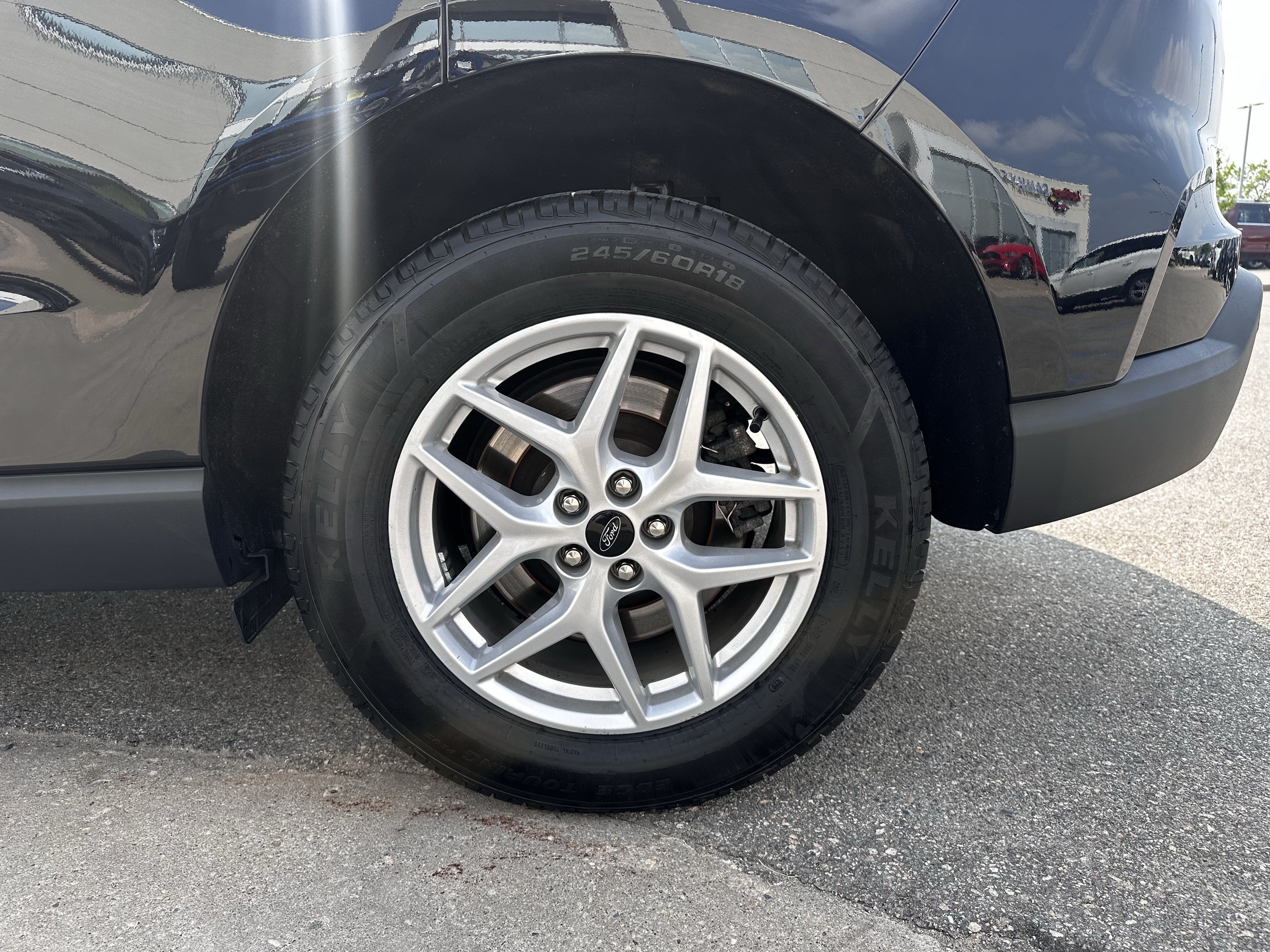 Used 2024 Agate Black Metallic Ford SEL image 20