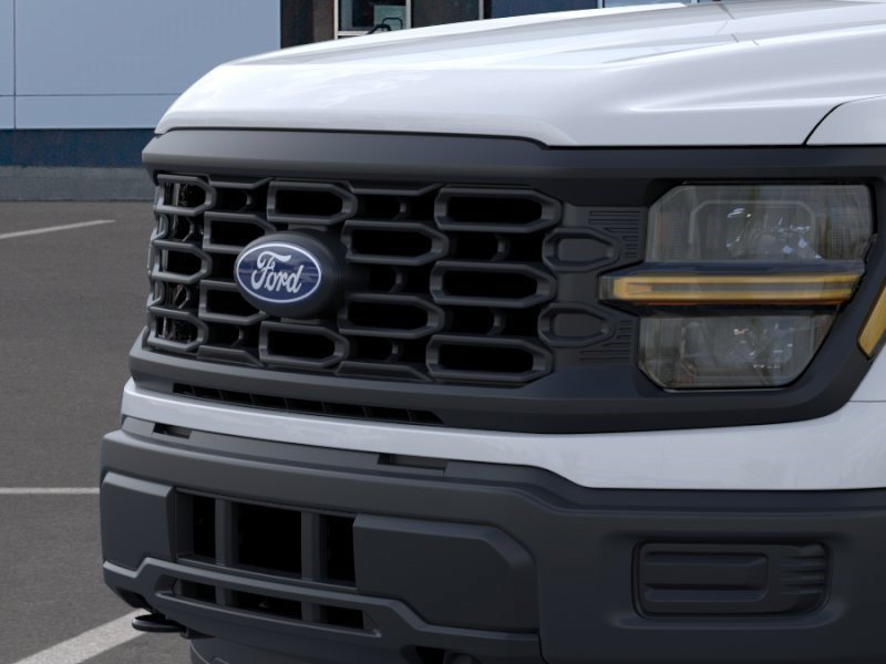 New 2026 Oxford White Ford XL image 18