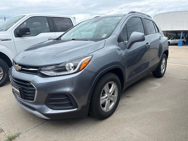 Used 2019 Gray Chevrolet LT image 2