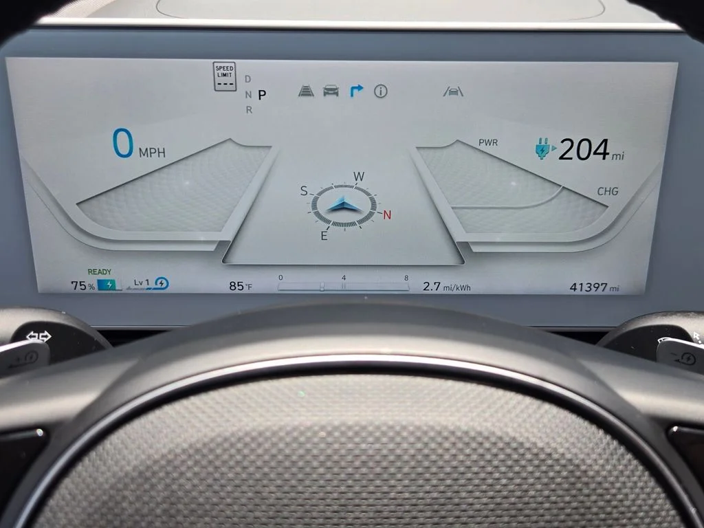 Used 2023 White Hyundai Limited image 24