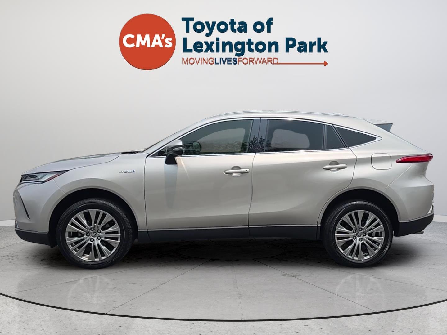 Used 2021 Titanium Glow Toyota Limited image 2