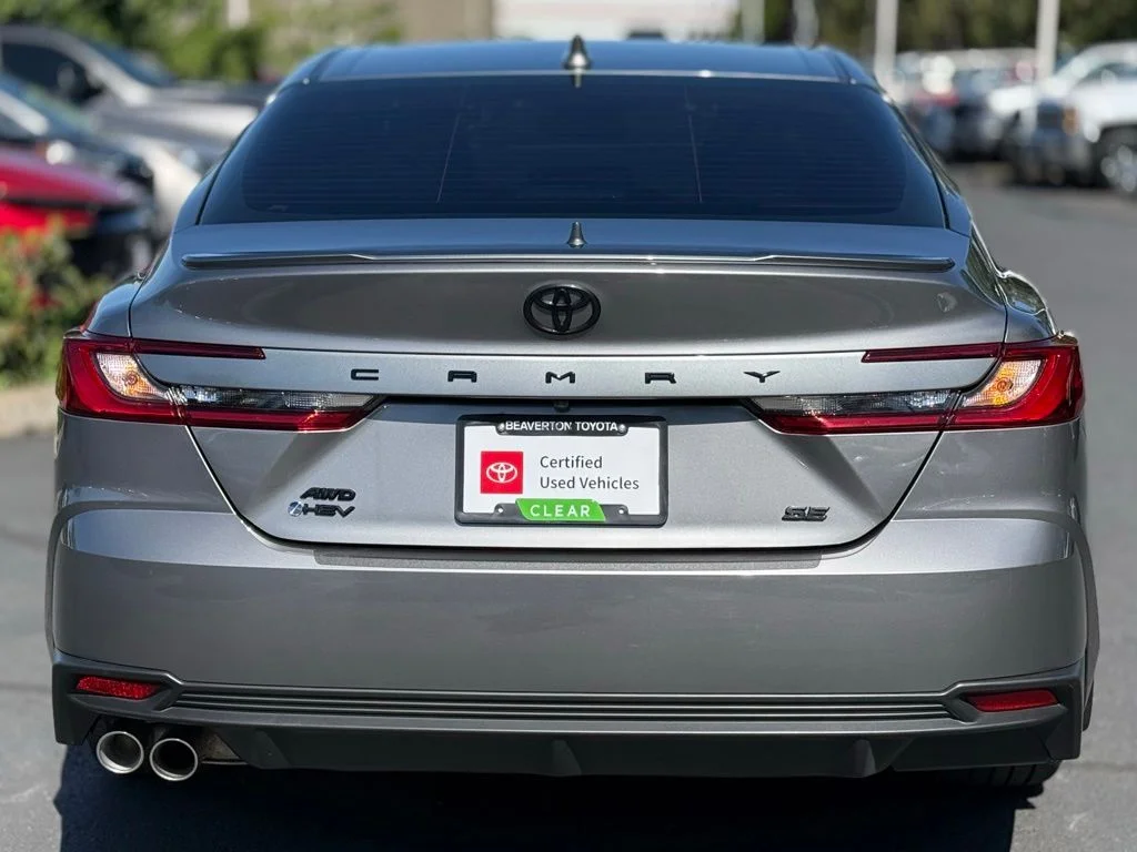 Certified Used 2025  Toyota SE image 4