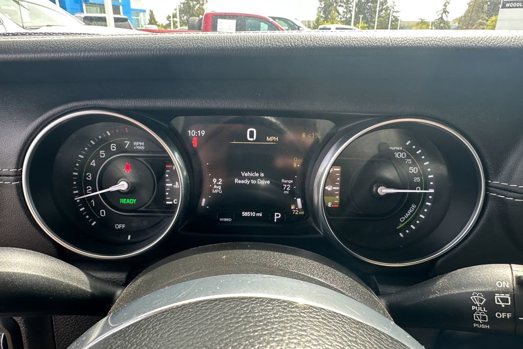 Used 2023 Grey Jeep Sahara image 16