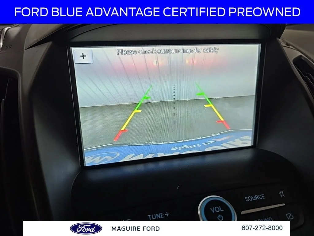 Used 2019 Black Ford SE image 27