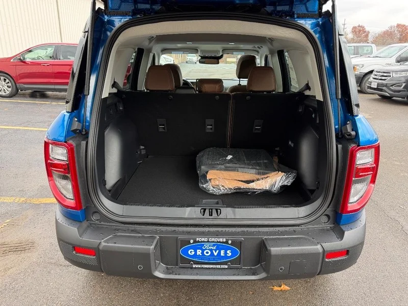 New 2025 Velocity Blue Metallic Ford Outer Banks® image 7
