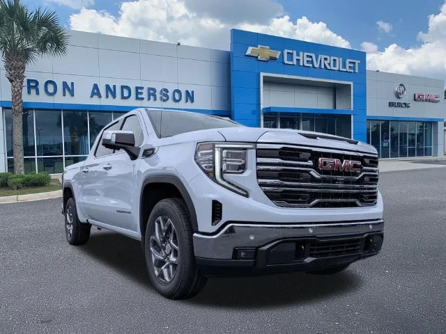 New 2026 Glacier White Tricoat GMC SLT image 1
