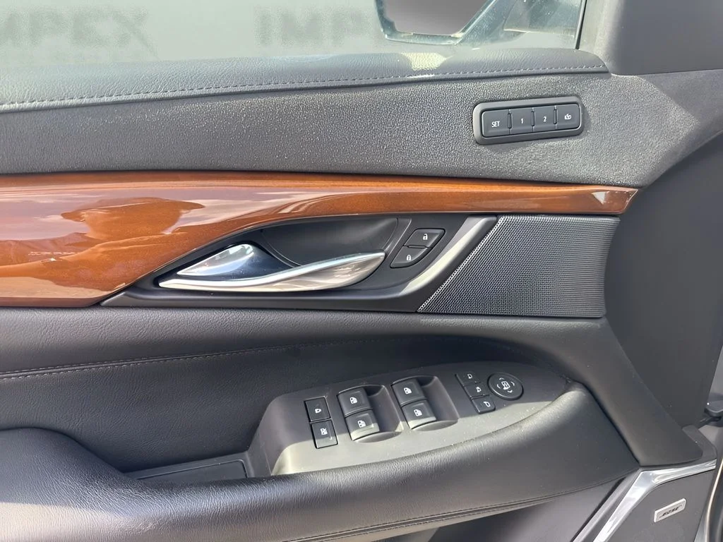 Used 2020 Gray Cadillac Luxury image 28