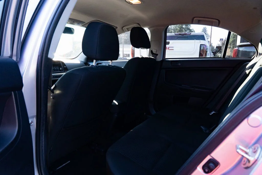Used 2014 Silver Mitsubishi ES image 18