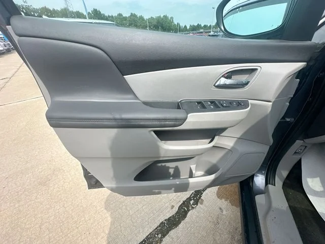 Used 2016 Gray Honda EX-L image 23