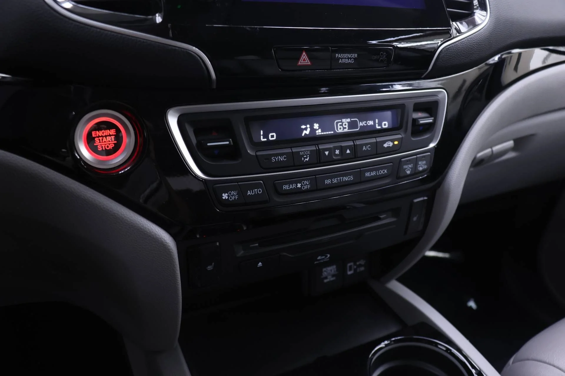 Certified Used 2021 Gray Honda Touring image 6
