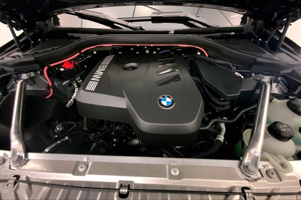 Used 2026 Skyscraper Grey Metallic BMW  image 8