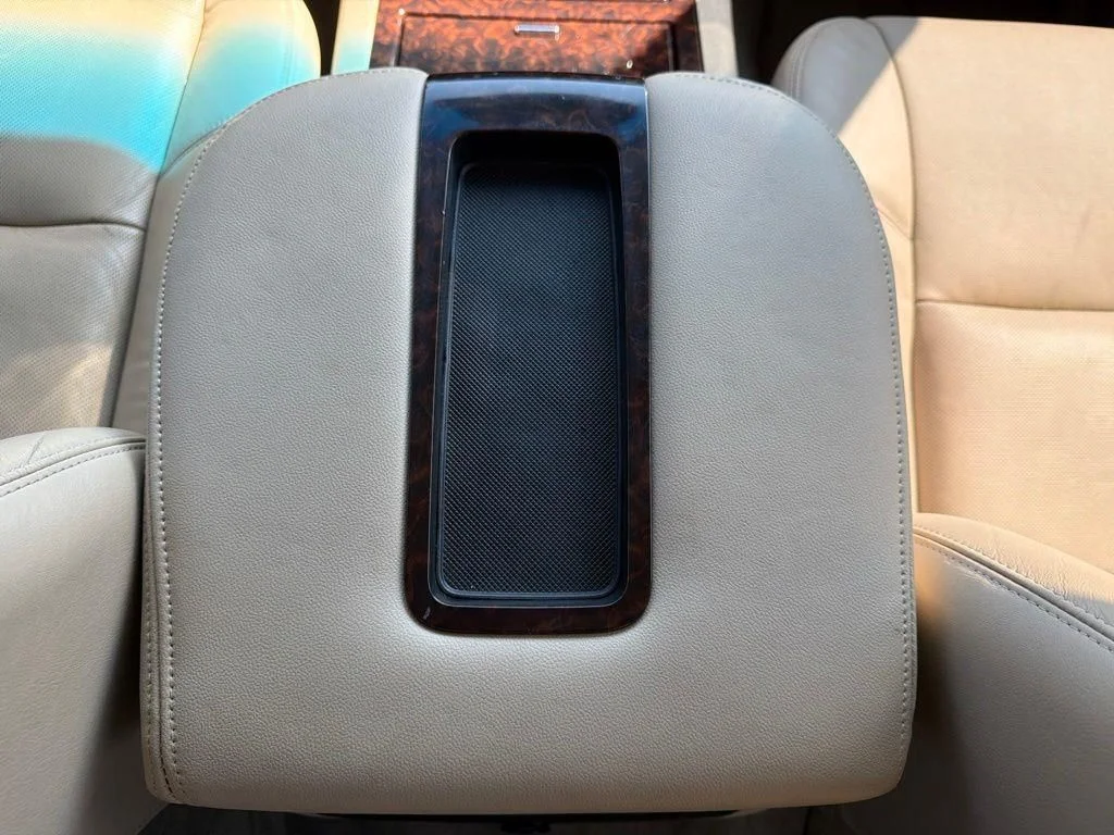 Used 2011 White GMC Denali image 41