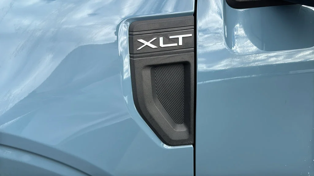 Certified Used 2022 Blue Ford XLT image 7