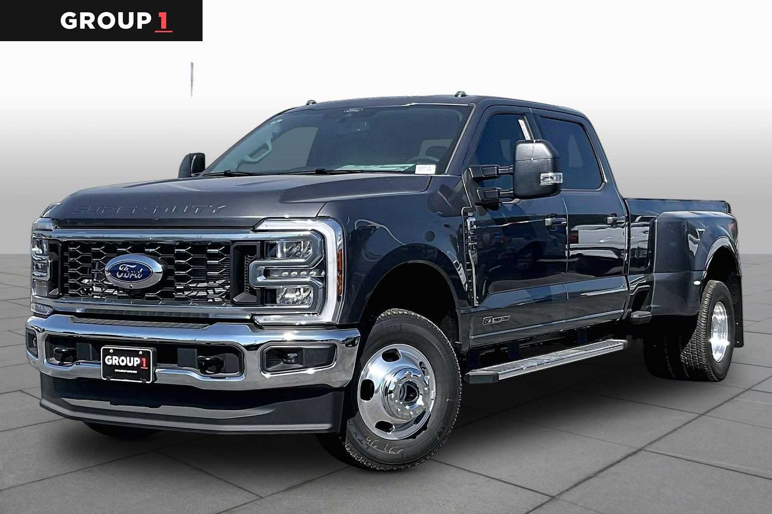 2026 Ford Super Duty F-350® XLT