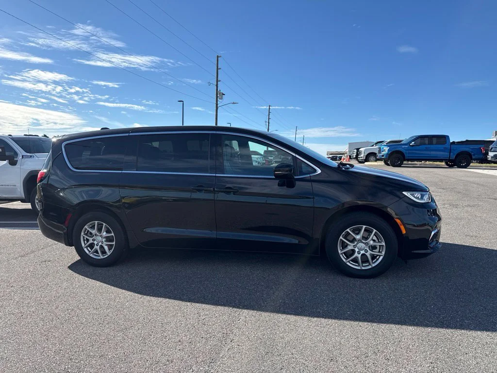 2026 Chrysler Pacifica