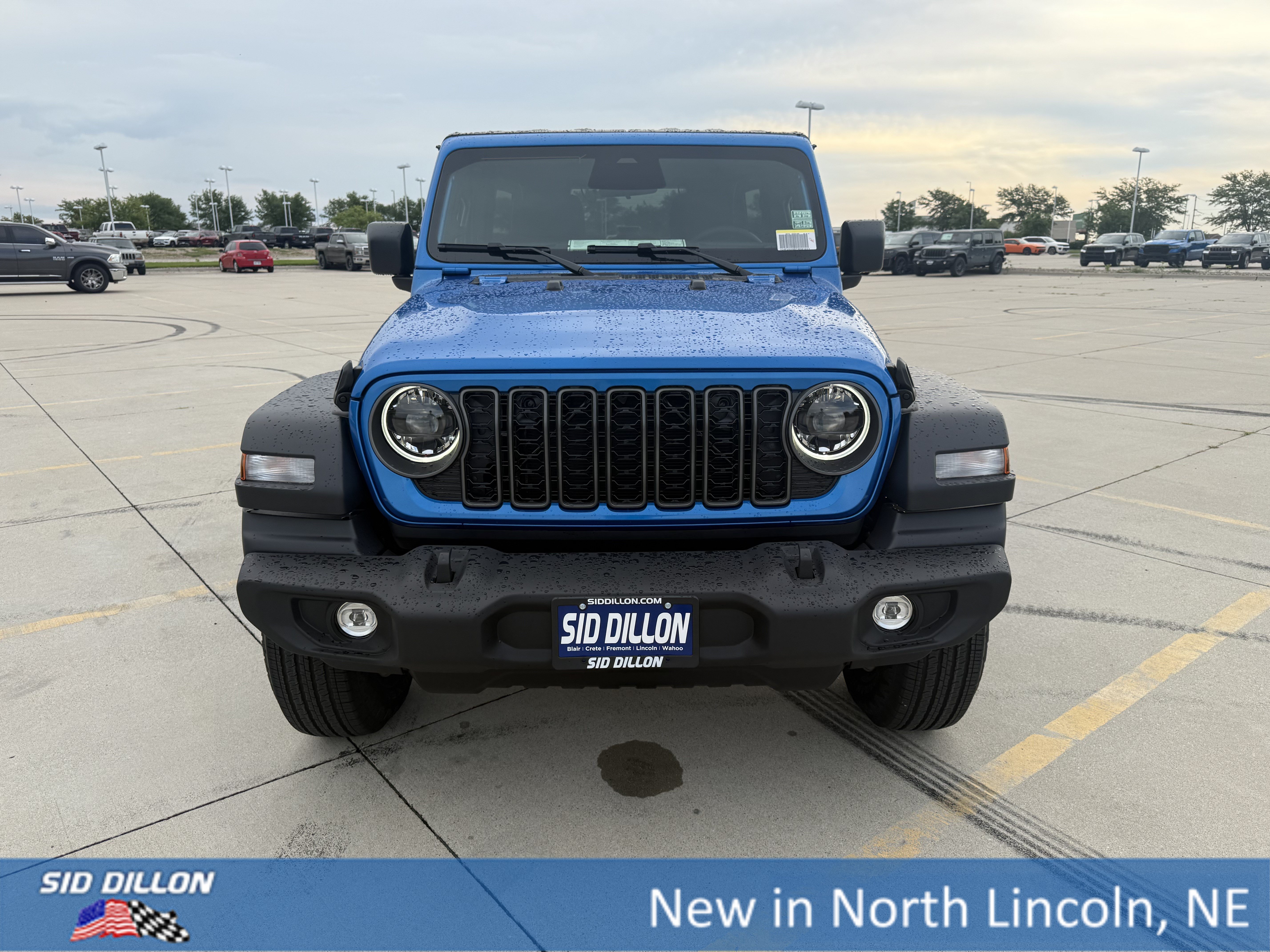 New 2026 Hydro Blue Pearl-Coat Exterior Paint Jeep 4-Door Sport S 4x4 image 3