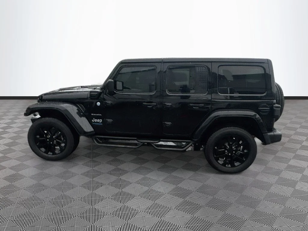 Used 2022 Black Jeep Unlimited Sahara 4xe image 9