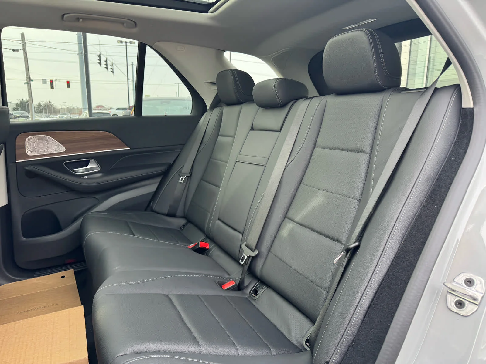 New 2026 MANUFAKTUR Alpine Grey Mercedes-Benz GLE 350 image 33