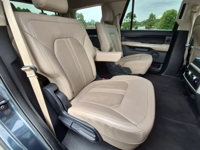 Used 2024 Blue Ford Limited image 33