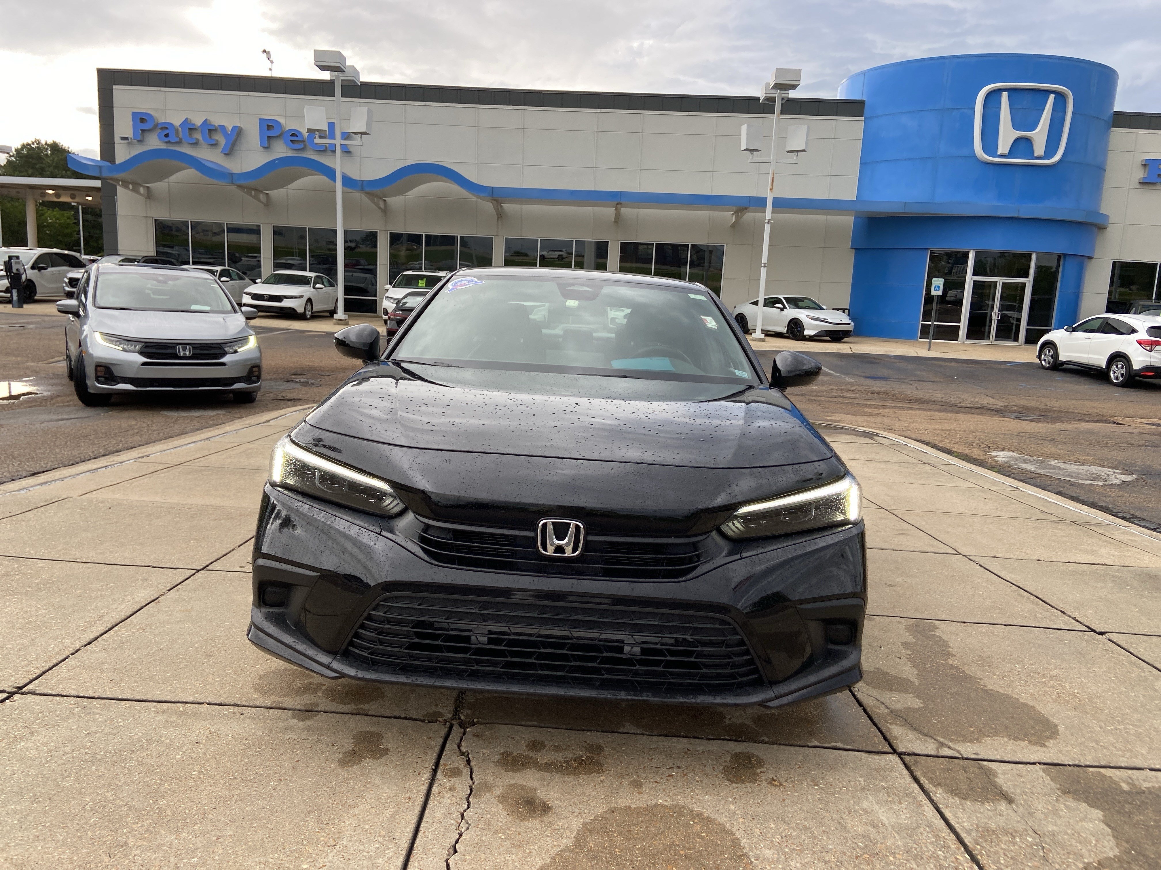 Used 2024 Crystal Black Pearl Honda Sport image 3