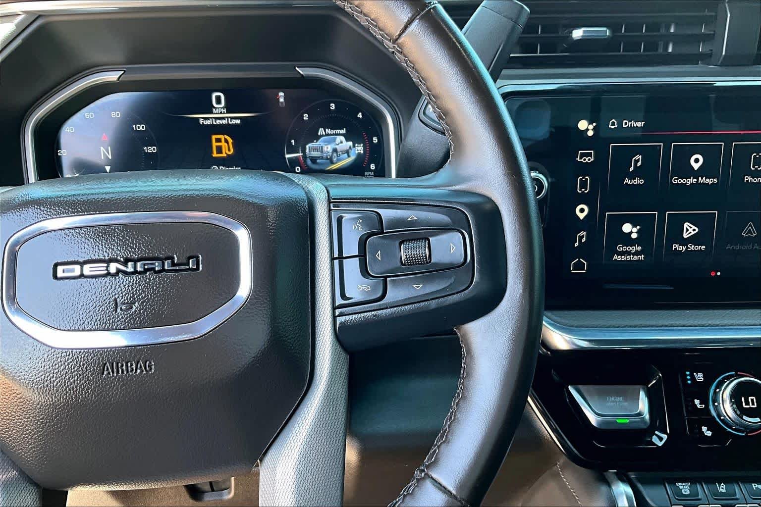Used 2024 White Frost Tricoat GMC Denali image 24