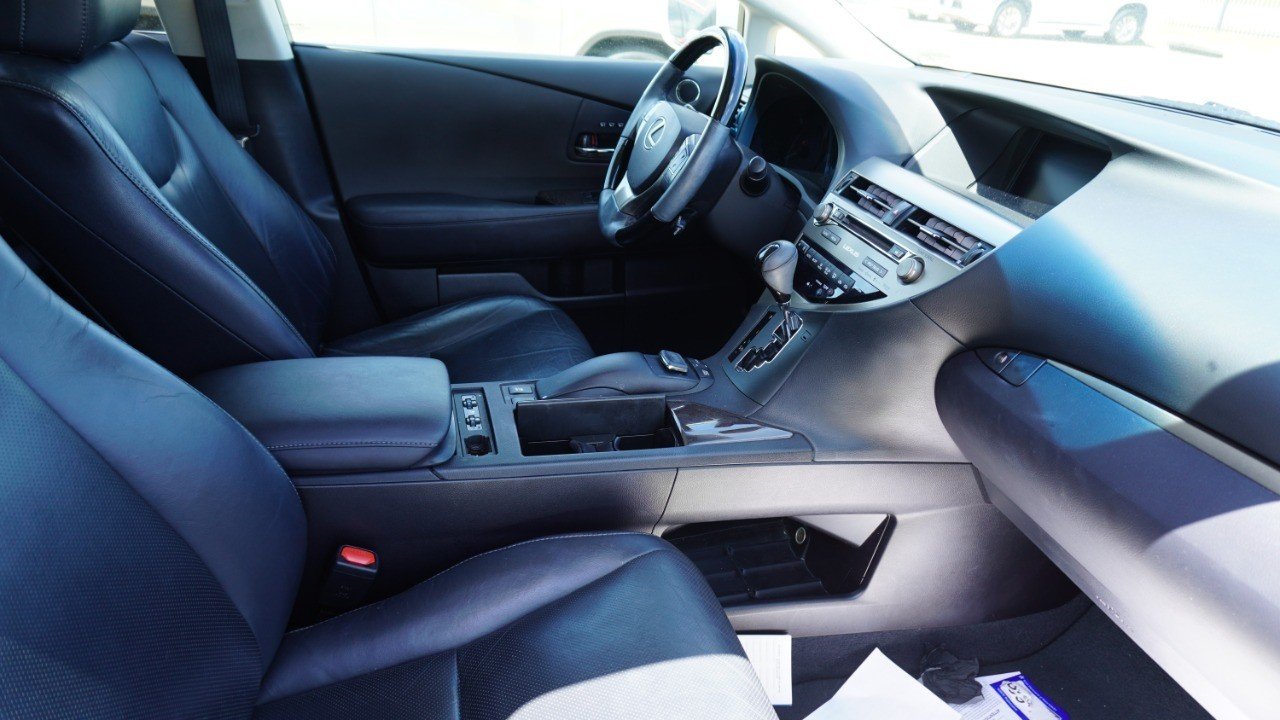 Used 2015 Silver Lexus  image 11