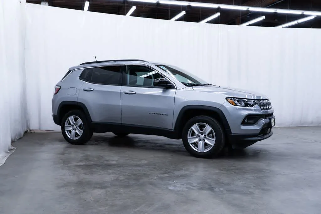 2022 Jeep Compass Latitude