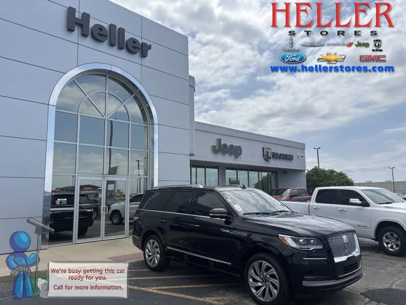 2024 Lincoln Navigator Premiere AWD's photo