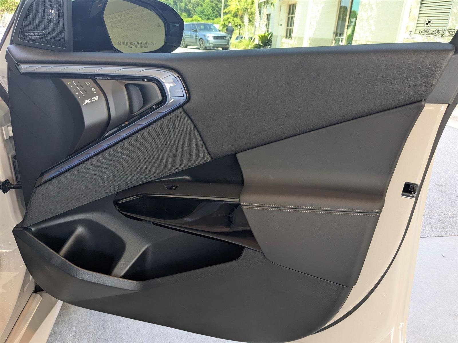 Used 2025 Dune Grey Metallic BMW M50 xDrive image 30