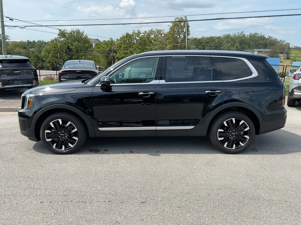 Used 2024 Ebony Black Kia SX image 7