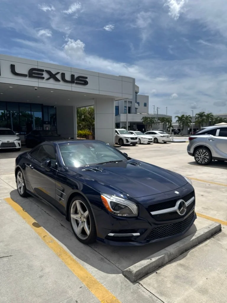 Used 2013 Lunar Blue Metallic Mercedes-Benz SL 550 image 1
