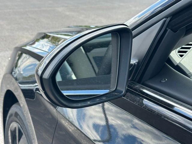 New 2026 Deep Black Pearl Volkswagen 1.5T SE image 9