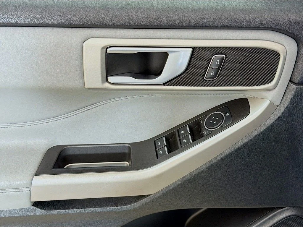 Used 2023 Blue Metallic Ford XLT image 34