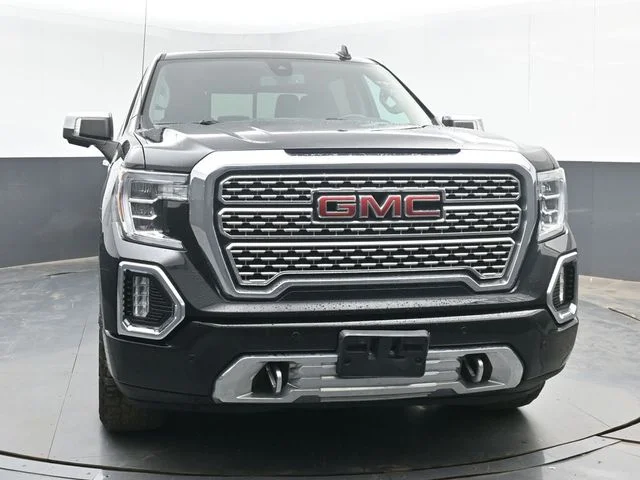 Used 2020 Black GMC Denali image 2