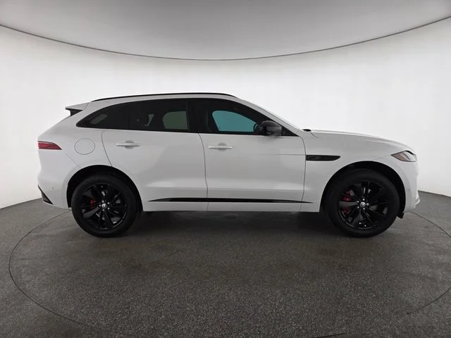Used 2026 White Jaguar P400 R-Dynamic S image 6